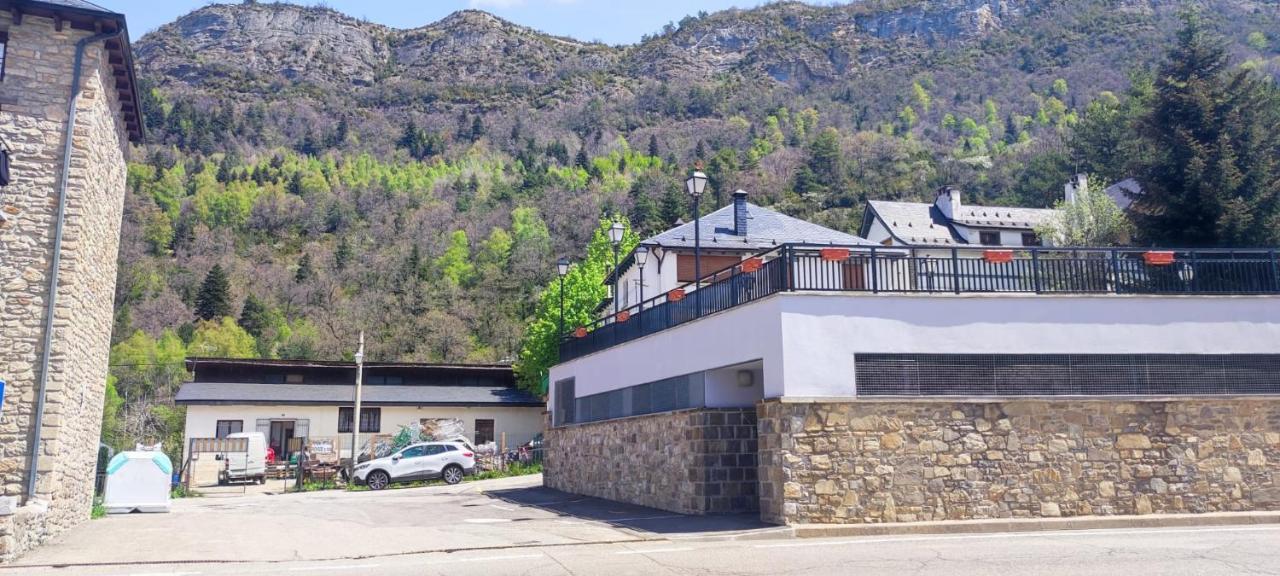 El Llano UNO - Los Altos de Escarrilla - tucasaenlospirineos Exterior foto